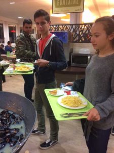 lycée - soirée moule frites - octobre 2017 - 1